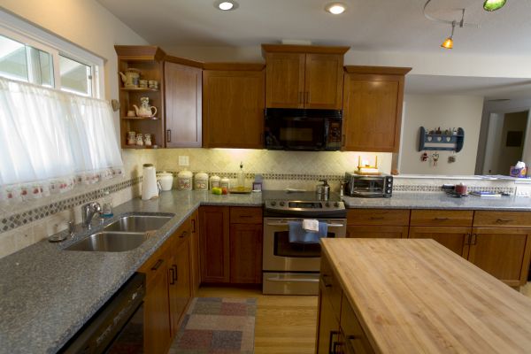 Cherry Cabinet Remodeling in Murfreesboro
